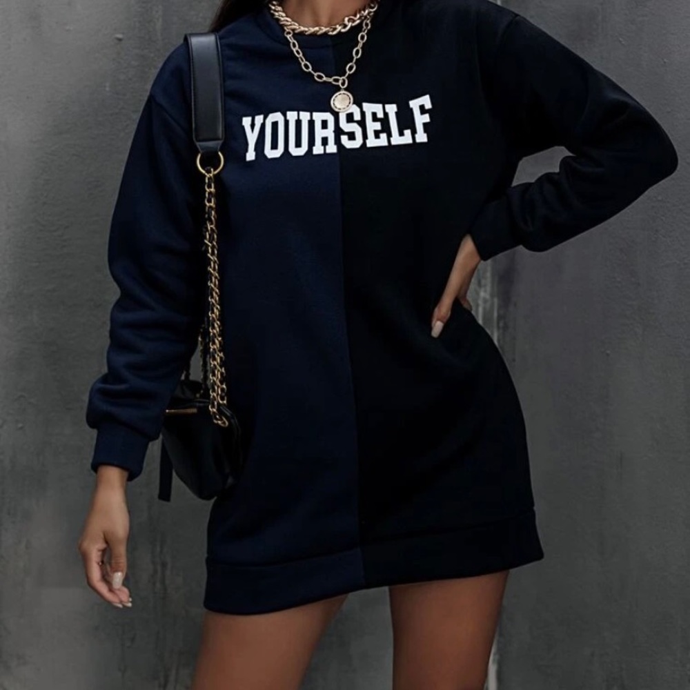 Black and navy blue graphic sweatshirt dress.